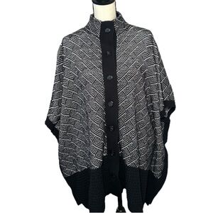 Liz Claiborne Black and White Button-Up Poncho